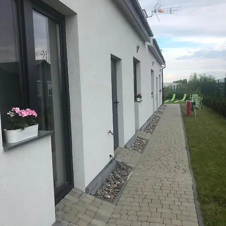 In Gski Mit Terrasse, Garten Und Grill Apartment *